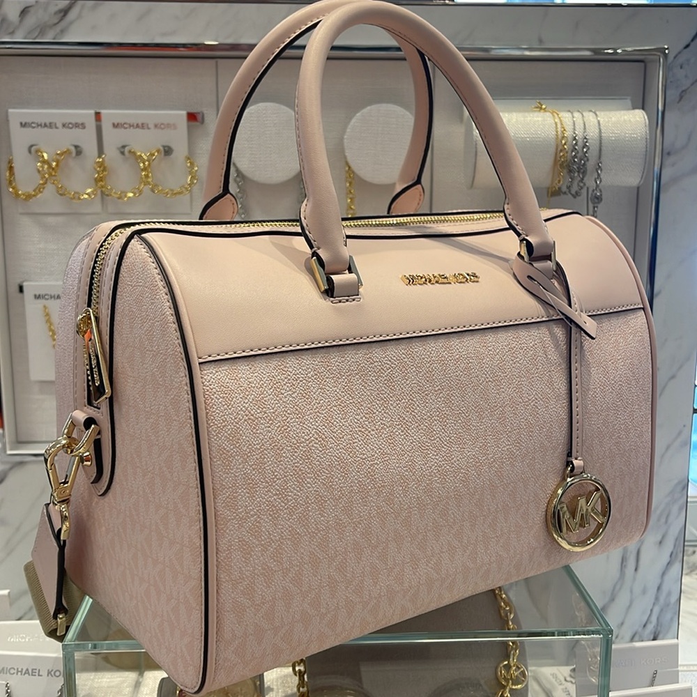 Michael Kors med Duffle Satchel Crossbody Bag Travel
Light Powder Blush 
NWT